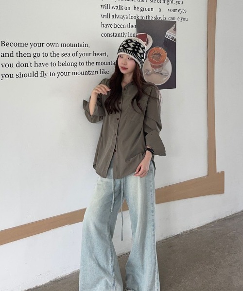 AsheKsha（アシクシャ）の「【新作】3色展開 オーバーサイズロングスリーブシャツ／シンプル無地 羽織りトップス（シャツ/ブラウス・レディース・グリーン/ブラウン/ピンク・S）」の8枚目の写真