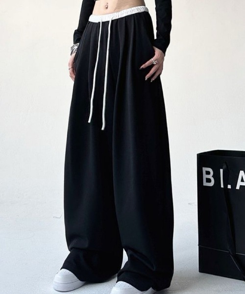SallyLunn(サリーラン)の「ウエストマークスウェットパンツ(スウェットパンツ・レディース・ブラック/グレー・MEDIUM/LARGE)」の4枚目の写真