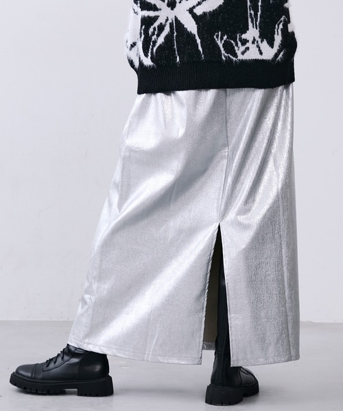 MONOe（モノエ）の「フェイクレザーメタルロングスカート（スカート・レディース・ホワイト/ボルドー/ブラック・SMALL/MEDIUM）」の7枚目の写真