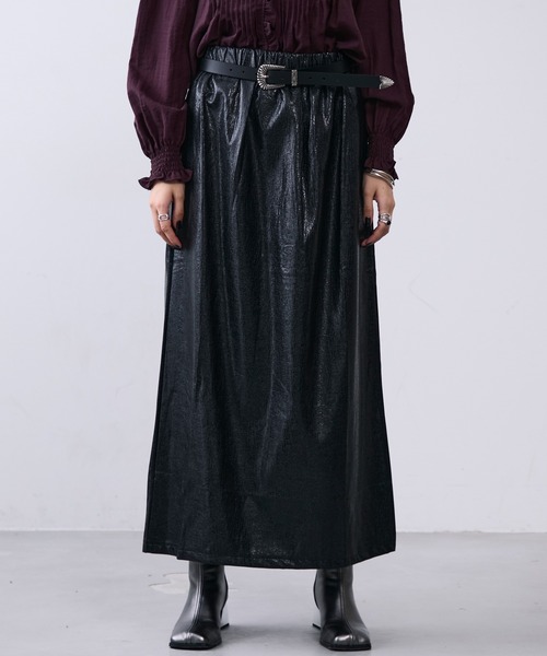 MONOe（モノエ）の「フェイクレザーメタルロングスカート（スカート・レディース・ホワイト/ボルドー/ブラック・SMALL/MEDIUM）」の13枚目の写真