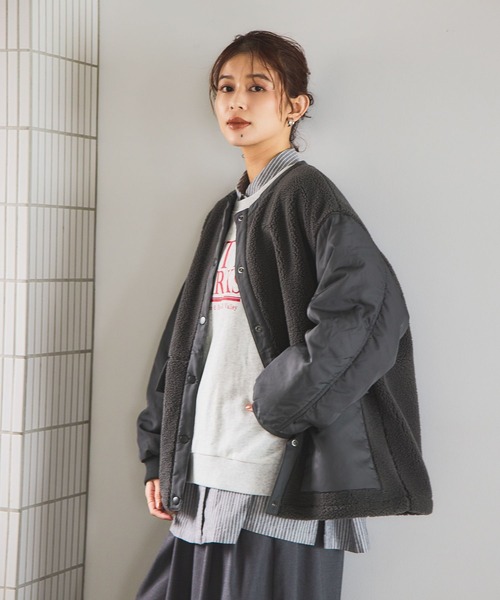 studio CLIP（スタディオクリップ）の「ノーカラー切り替えボアブルゾン（その他アウター・レディース・チャコール/アイボリー/ベージュ・FREE）」の5枚目の写真