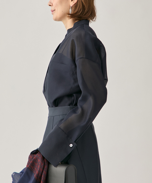 VERMEIL par iena(ヴェルメイユパーイエナ)の「ブライトオーガンジーシャツ(シャツ/ブラウス・レディース・ピンク/ネイビー・FREE)」の4枚目の写真