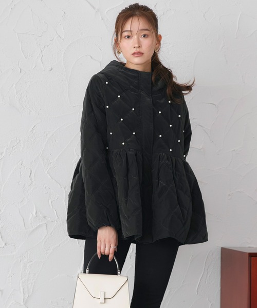 RUIRUE BOUTIQUE(ルイルエブティック)の「グロスタフタ×サーモ・アリーナ | 洗える | キルティング フーディー ショートコート ( パール / リボン ) | アウター / コート / キルティングコート(その他アウター・レディース・ブラック/ブラック系1・L/M)」の4枚目の写真