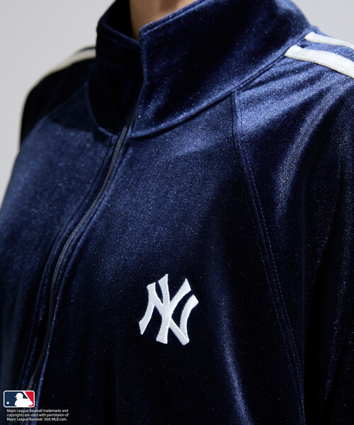 FREAK'S STORE（フリークスストア）の「MLB/エムエルビー MLB ベロアトラックジャケット＜セットアップ対応＞（ジャージ・レディース・オフホワイト/レッド/ネイビー・ﾌﾘ-）」の10枚目の写真