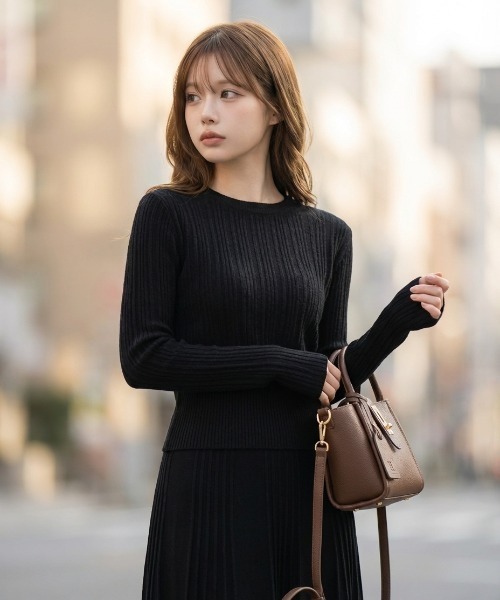 L LABEL(エルラベル)の「リブウエスト切替プリーツニット(ニット/セーター・レディース・ブラック/グレー/ホワイト/レッド・FREE)」の2枚目の写真