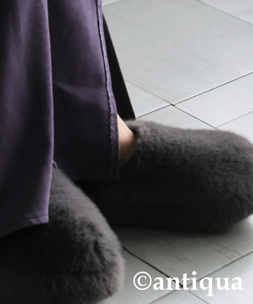 antiqua(アンティカ)の「ファー体幹スリッポン(スリッポン・レディース・グレー/ブラック・M/LL/L)」の10枚目の写真