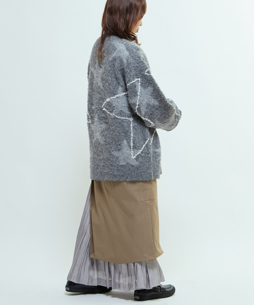 CONVERSE TOKYO(コンバーストウキョウ)の「STAR★ ALLOVER STITCH KNIT PULLOVER(ニット/セーター・レディース・ブラック/グレー/ブルー・SMALL/MEDIUM)」の18枚目の写真