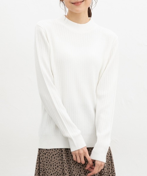 Honeys（ハニーズ）の「【ハニぽか・ダイナホット・ウォッシャブル】あったかリブ編ハイネック（ニット/セーター・レディース・ブラック/ベージュ/グリーン/オレンジ/イエロー/アイボリー/ブルー/ミント/ピンク・L/M/S/LL）」の2枚目の写真