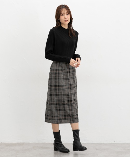 Honeys（ハニーズ）の「【ハニぽか・ダイナホット・ウォッシャブル】あったかリブ編ハイネック（ニット/セーター・レディース・ブラック/ベージュ/グリーン/オレンジ/イエロー/アイボリー/ブルー/ミント/ピンク・L/M/S/LL）」の15枚目の写真