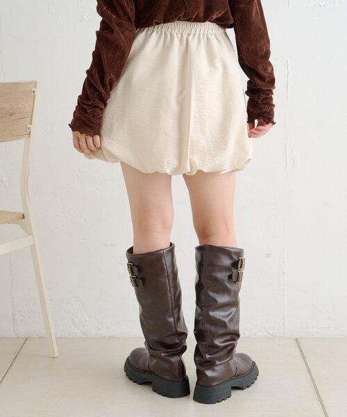 w closet（ダブルクローゼット）の「バルーンカーゴスカート（スカート・レディース・カーキ/ブラック/アイボリー・FREE）」の6枚目の写真