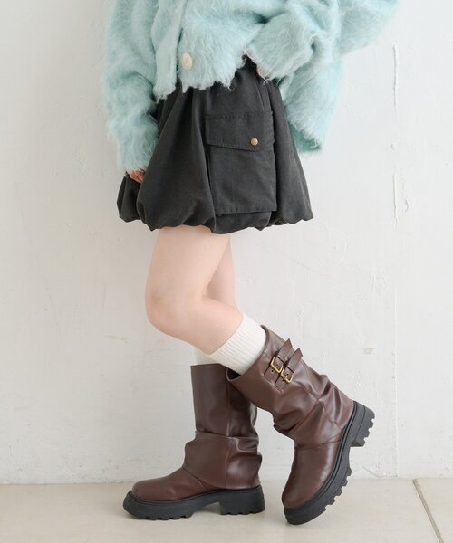 w closet（ダブルクローゼット）の「バルーンカーゴスカート（スカート・レディース・カーキ/ブラック/アイボリー・FREE）」の13枚目の写真