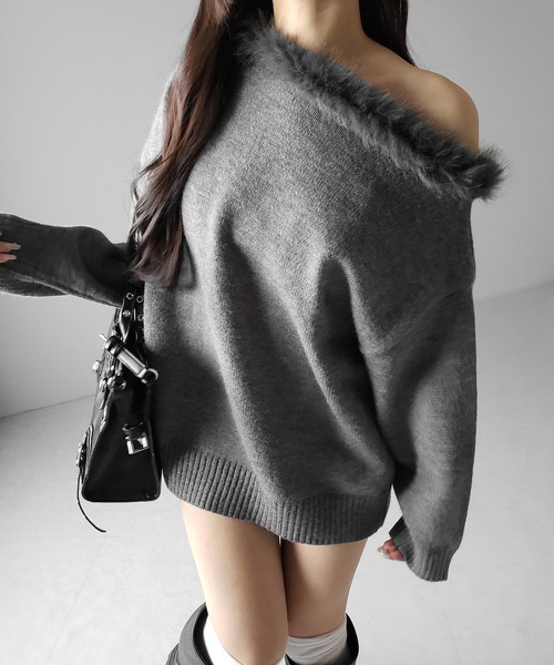 me+em select(ミームセレクト)の「【 ニットセットアップ 】フェイクファーワンショルオーバーニット + ニットショートパンツ SET / fake fur one-shoulder over knit + knit short pants SET(セットアップ・レディース・ダークグレー/ブラック・FREE)」の15枚目の写真