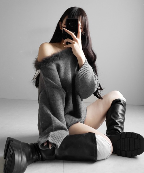 me+em select(ミームセレクト)の「【 ニットセットアップ 】フェイクファーワンショルオーバーニット + ニットショートパンツ SET / fake fur one-shoulder over knit + knit short pants SET(セットアップ・レディース・ダークグレー/ブラック・FREE)」の19枚目の写真