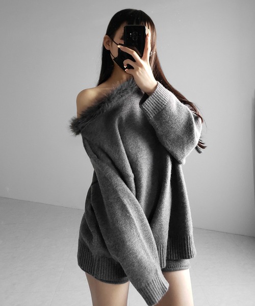 me+em select(ミームセレクト)の「【 ニットセットアップ 】フェイクファーワンショルオーバーニット + ニットショートパンツ SET / fake fur one-shoulder over knit + knit short pants SET(セットアップ・レディース・ダークグレー/ブラック・FREE)」の22枚目の写真