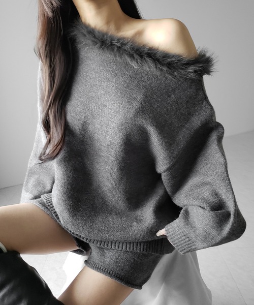 me+em select(ミームセレクト)の「【 ニットセットアップ 】フェイクファーワンショルオーバーニット + ニットショートパンツ SET / fake fur one-shoulder over knit + knit short pants SET(セットアップ・レディース・ダークグレー/ブラック・FREE)」の20枚目の写真