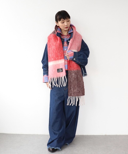 Three Four Time(スリーフォータイム)の「マルチカラーブークレーマフラー(ストール/ショール・レディース・ブルー系その他/イエロー系その他/ピンク系その他・FREE)」の12枚目の写真