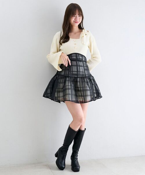 MAJESTIC LEGON(マジェスティックレゴン)の「ショルダーリボンコルセットミニワンピ(ワンピース・レディース・グレー/アイボリー/ブラック・MEDIUM)」の7枚目の写真