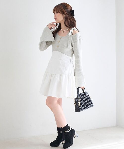 MAJESTIC LEGON(マジェスティックレゴン)の「ショルダーリボンコルセットミニワンピ(ワンピース・レディース・グレー/アイボリー/ブラック・MEDIUM)」の11枚目の写真