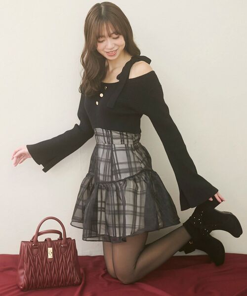 MAJESTIC LEGON(マジェスティックレゴン)の「ショルダーリボンコルセットミニワンピ(ワンピース・レディース・グレー/アイボリー/ブラック・MEDIUM)」の16枚目の写真