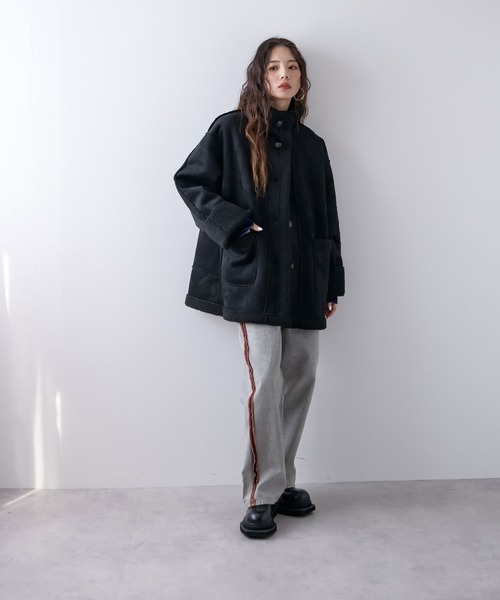 bohmal（ボマール）の「フェイクムートンスタンドジャケット（その他アウター・レディース・ブラック/チャコールグレー・FREE）」の4枚目の写真