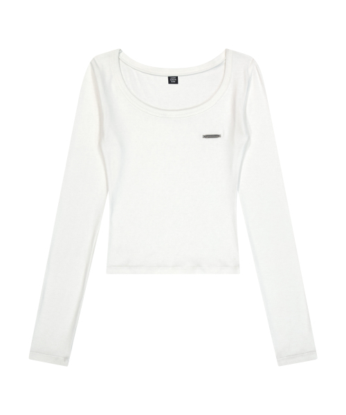 IUGAMAKARAS(イウガマカラス)の「U-Neck Fitted Top (White)(Tシャツ/カットソー・レディース・その他・FREE)」の2枚目の写真