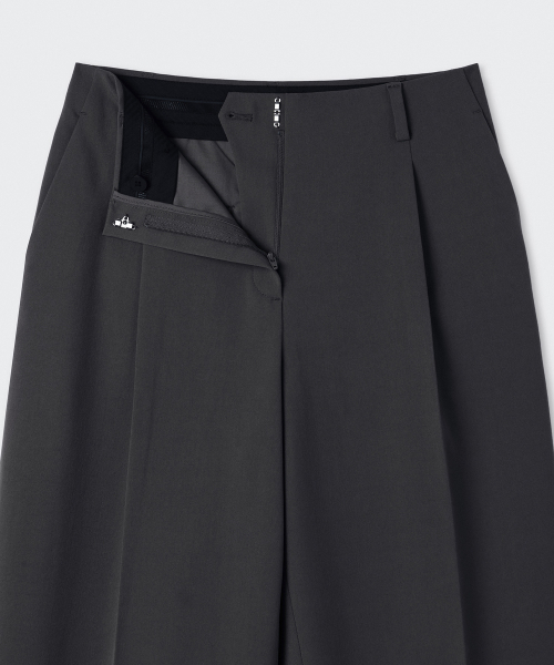 MUSINSA STANDARD WOMAN（ムシンサスタンダードウーマン）の「ウィメンズウエストバンドレスワイドスラックス[グレー]（スラックス・レディース・その他・34/32/30/24/25/26/27/29/28/31）」の5枚目の写真