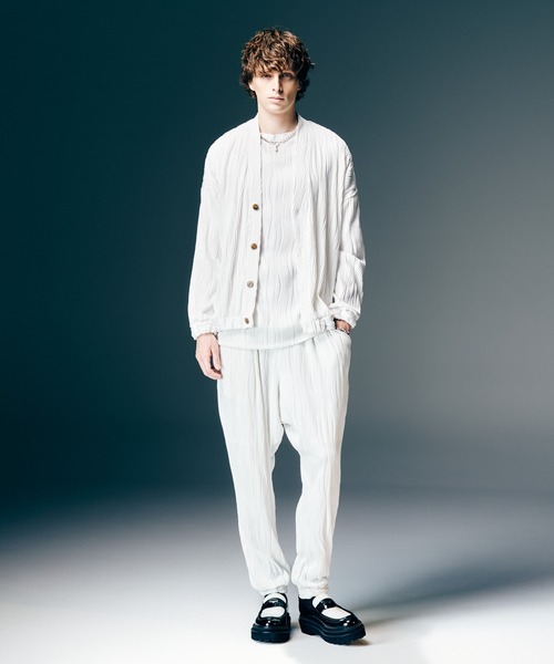 glamb(グラム)の「Willow Crepe Cardigan / ウィロークレープカーディガン(カーディガン/ボレロ・メンズ・ホワイト/ブラック・S/M/L)」の6枚目の写真