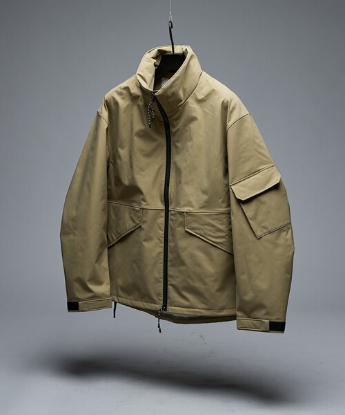TAION(タイオン)の「TAIONライナー スタンドカラー シェルジャケット / ショートブルゾン(ブルゾン・メンズ・ブラック/ベージュ/カーキ・46/48)」の3枚目の写真