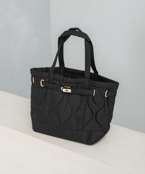 URBAN RESEARCH ROSSO WOMEN(アーバンリサーチ ロッソ)の「TRIFFER ナイロンステッチBAG(トートバッグ・レディース・オリーブ/ブラック・FREE)」の1枚目の写真