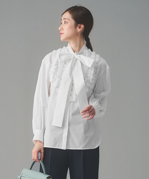 UNITED ARROWS(ユナイテッドアローズ)の「タックフリル ボウ ブラウス(シャツ/ブラウス・レディース・ライトブルー/ネイビー/ホワイト・FREE)」の2枚目の写真