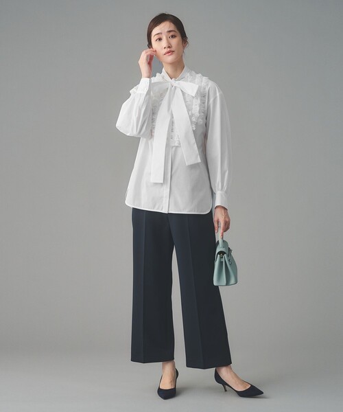 UNITED ARROWS(ユナイテッドアローズ)の「タックフリル ボウ ブラウス(シャツ/ブラウス・レディース・ライトブルー/ネイビー/ホワイト・FREE)」の6枚目の写真