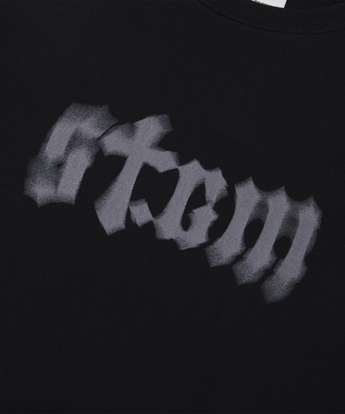 STIGMA(スティグマ)の「ブルーSTGM セミオーバーサイズ Tシャツ ブラック(Tシャツ/カットソー・メンズ・その他・MEDIUM/LARGE/X-LARGE)」の4枚目の写真