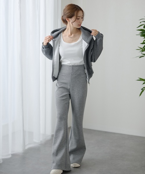 DAYRA(デイラ)の「ソリッドカラー ジップアップ 長袖 フーデット パーカー(パーカー・レディース・ブラック/ライトグレー/ダークグレー/ネイビー・FREE)」の22枚目の写真