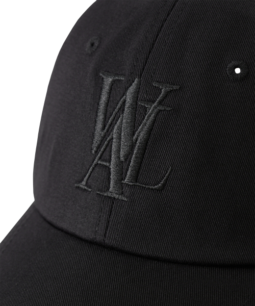 WOOALONG（ウアロン）の「Signature Logo ball cap - BLACK(ブラックロゴ)（キャップ・レディース・ブラック×ブラック・MEDIUM/SMALL）」の3枚目の写真
