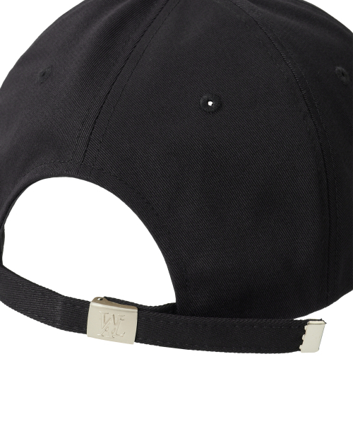 WOOALONG（ウアロン）の「Signature Logo ball cap - BLACK(ブラックロゴ)（キャップ・レディース・ブラック×ブラック・MEDIUM/SMALL）」の4枚目の写真