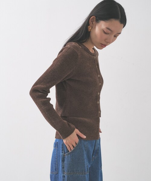 GALLEST（ギャレスト）の「ベロアモールアンサンブル（ニット/セーター・レディース・ダークブラウン/ブラック/ブルーグリーン・38）」の15枚目の写真