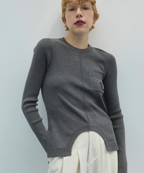 OMMO(オーエムエムオー)の「CIRCLE CUT CREW NECK KT TOP(ニット/セーター・レディース・ブルー/グレー/ブラック/ピンク/ボルドー/ホワイト・F)」の3枚目の写真