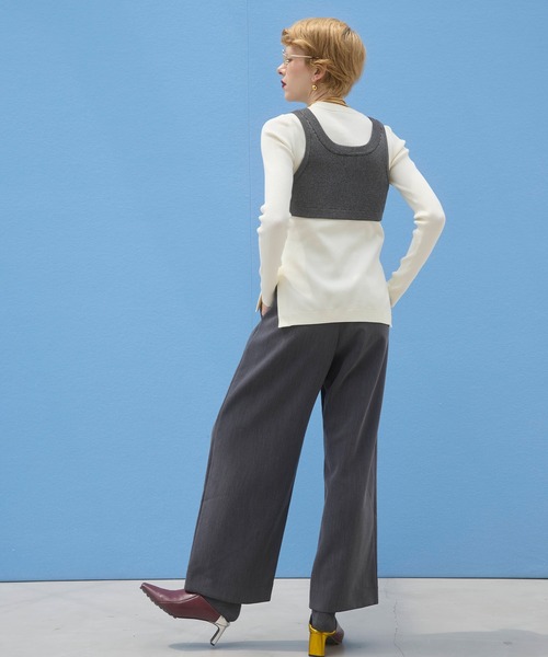 OMMO(オーエムエムオー)の「CIRCLE CUT CREW NECK KT TOP(ニット/セーター・レディース・ブルー/グレー/ブラック/ピンク/ボルドー/ホワイト・F)」の21枚目の写真
