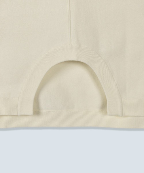 OMMO(オーエムエムオー)の「CIRCLE CUT CREW NECK KT TOP(ニット/セーター・レディース・ブルー/グレー/ブラック/ピンク/ボルドー/ホワイト・F)」の10枚目の写真