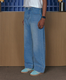 MUDSALT（マッドソルト）の「ウォッシングカーブドワイドデニムパンツライトブルー（デニムパンツ）」