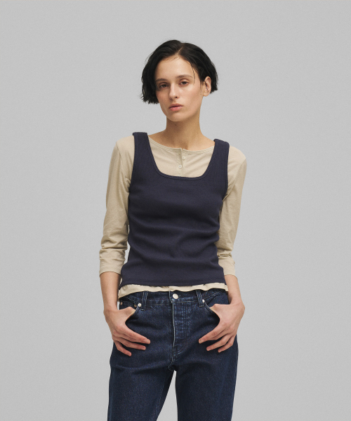 ANOTHER OFFICE WOMEN(アナザー オフィス ウーマン)の「w. Scoop Neck Tank (Navy)(Tシャツ/カットソー・レディース・その他・FREE)」の1枚目の写真