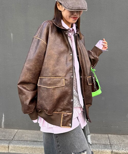 CIAOPANIC(チャオパニック)の「ヴィンテージライクレザージャケット(ブルゾン・レディース・ブラウン/キャメル/ブラック・MEDIUM/LARGE)」の9枚目の写真