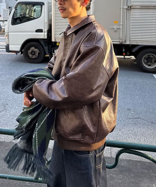 CIAOPANIC(チャオパニック)の「ヴィンテージライクレザージャケット(ブルゾン・レディース・ブラウン/キャメル/ブラック・MEDIUM/LARGE)」の15枚目の写真