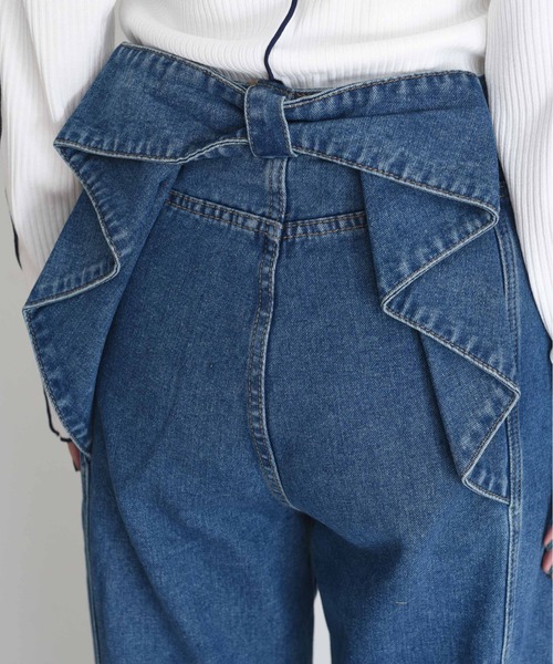 Eimee Law(エイミーロウ)の「バックリボンディテールストレートデニム(デニムパンツ・レディース・ブルー・SMALL/MEDIUM)」の14枚目の写真