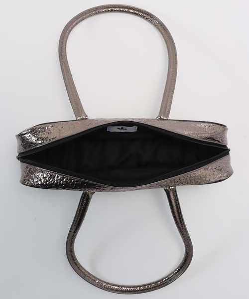 JOINT WORKS（ジョイントワークス）の「adidas originals / アディダス オリジナルス ADICOLOR ELONGATED AIRLINER METAL（ハンドバッグ・レディース・チャコールグレー・FREE）」の5枚目の写真