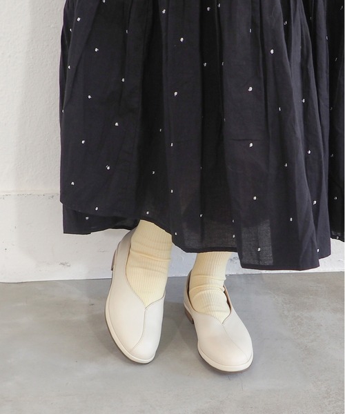 あしながおじさん（アシナガオジサン）の「1610051（スリッポン・レディース・アイボリー/ブラック・24.5cm/24cm/23.5cm/23cm/22.5cm）」の10枚目の写真