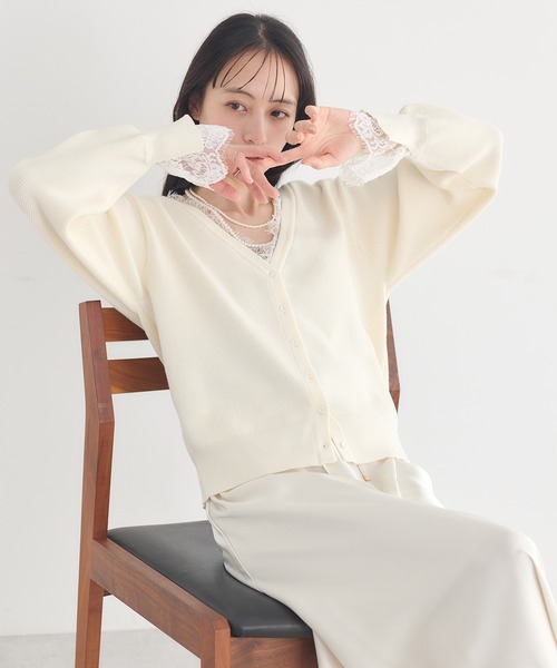 earth music&ecology(アースミュージックアンドエコロジー)の「レーストリムカーディガン(カーディガン/ボレロ・レディース・ブラック/グレー/オフホワイト・FREE)」の12枚目の写真