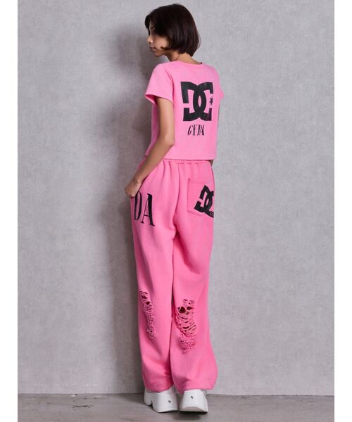 DC(ディーシー)の「GYDA×DC SPARKLE LOGOショートTシャツ(Tシャツ/カットソー・レディース・グレー/オフホワイト/ブラック/ピンク・FREE)」の18枚目の写真