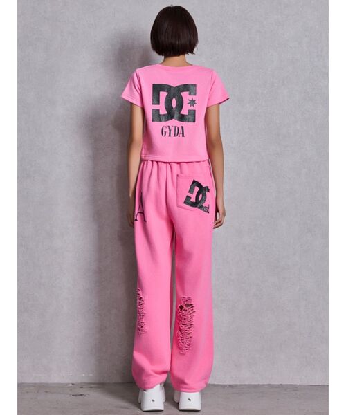 DC(ディーシー)の「GYDA×DC SPARKLE LOGOショートTシャツ(Tシャツ/カットソー・レディース・グレー/オフホワイト/ブラック/ピンク・FREE)」の19枚目の写真