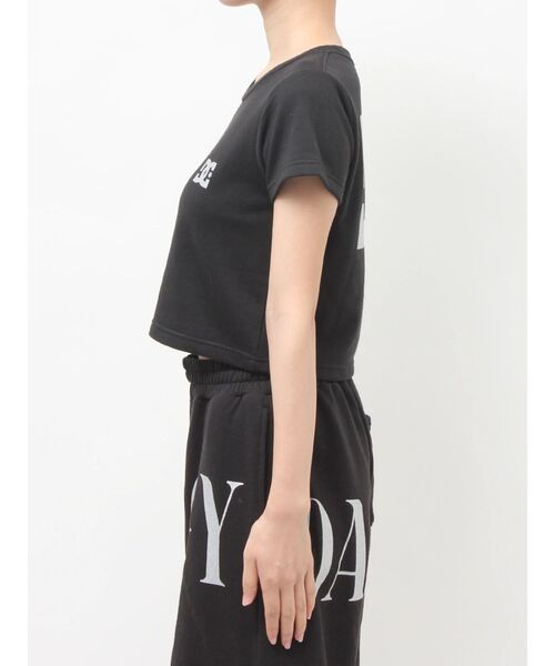 DC(ディーシー)の「GYDA×DC SPARKLE LOGOショートTシャツ(Tシャツ/カットソー・レディース・グレー/オフホワイト/ブラック/ピンク・FREE)」の21枚目の写真